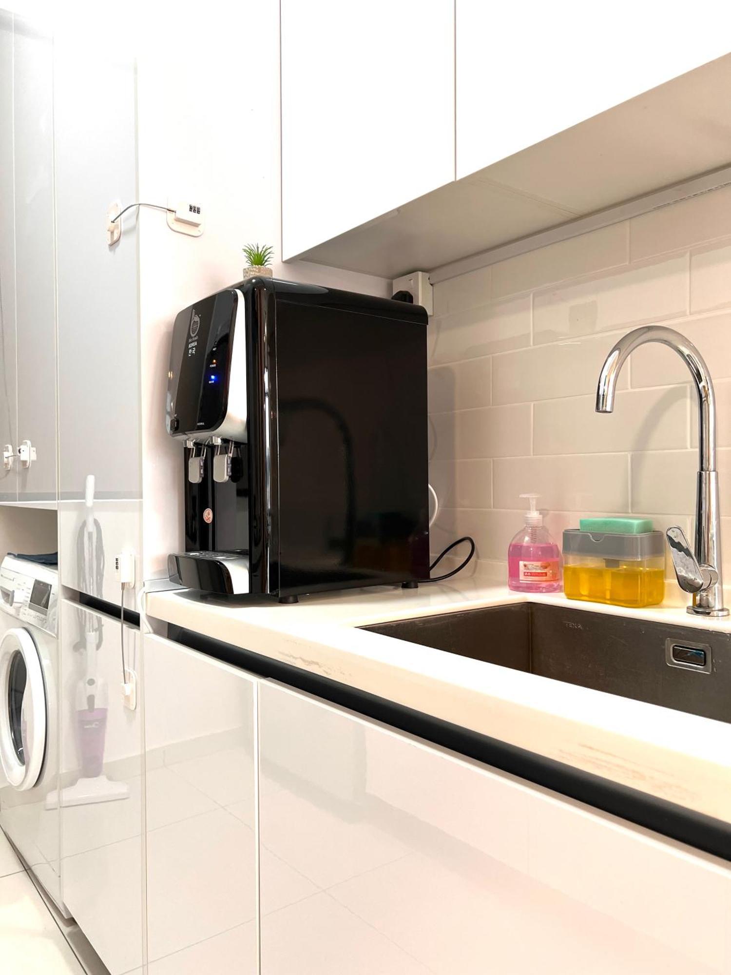 Apartment Beacon Skypool 9 Pax Family & Baby-friendly Luxury Penang George Town